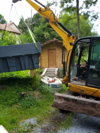 Travaux en cours d'installation d'un Jardin d'Assainissement